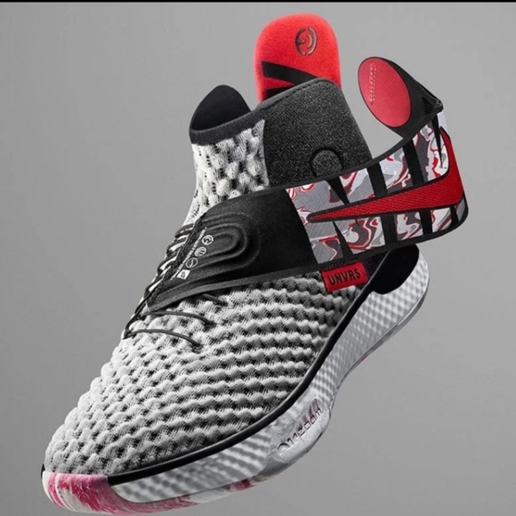 Nike Air Zoom UNVRS (CQ6422-100) NWT - Picture 1 of 15